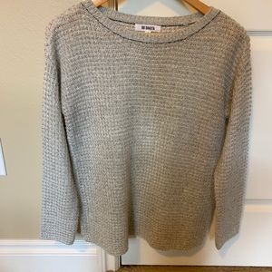 Light grey sweater